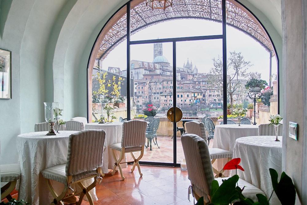 Residenza D'Epoca Campo Regio Relais Bed & Breakfast Siena Luaran gambar
